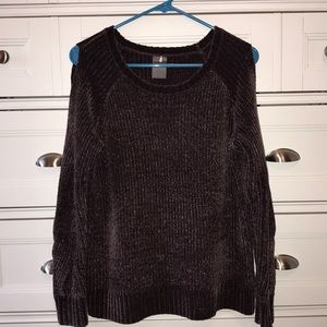 Carrie Underwood sweater